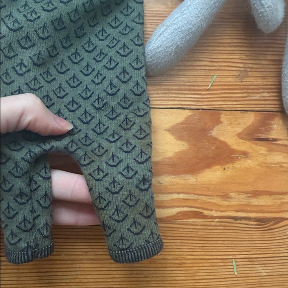 Hazel village Grace cat with outfit - Picture 9 of 9